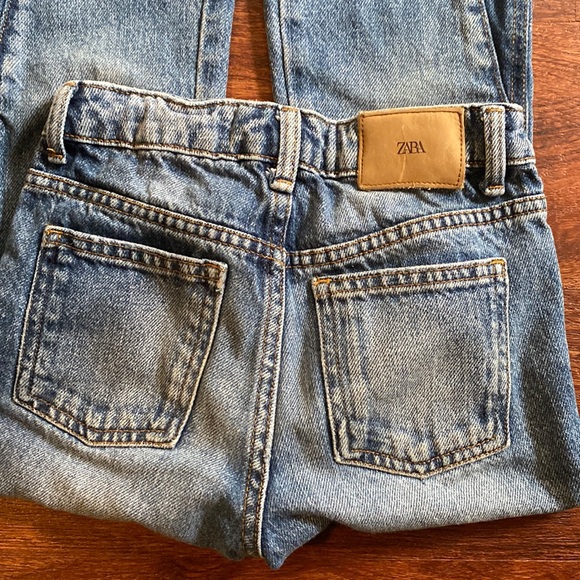 Zara Kids Stone Washed Blue Denim Jeans Bell Bottoms  Pants Size 7 - Picture 7 of 11